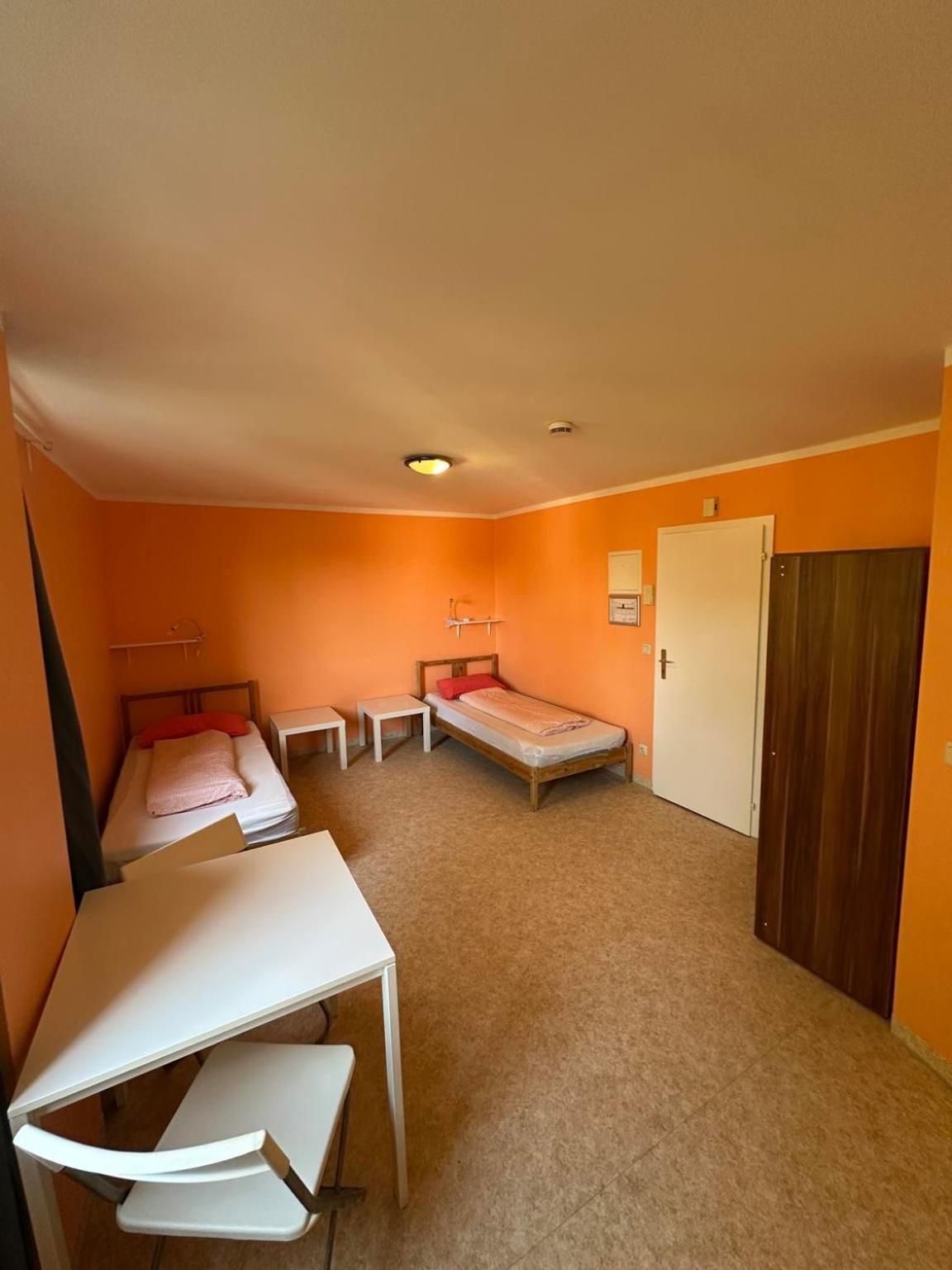Budget Olympia Park Apartmenthostel 53 *